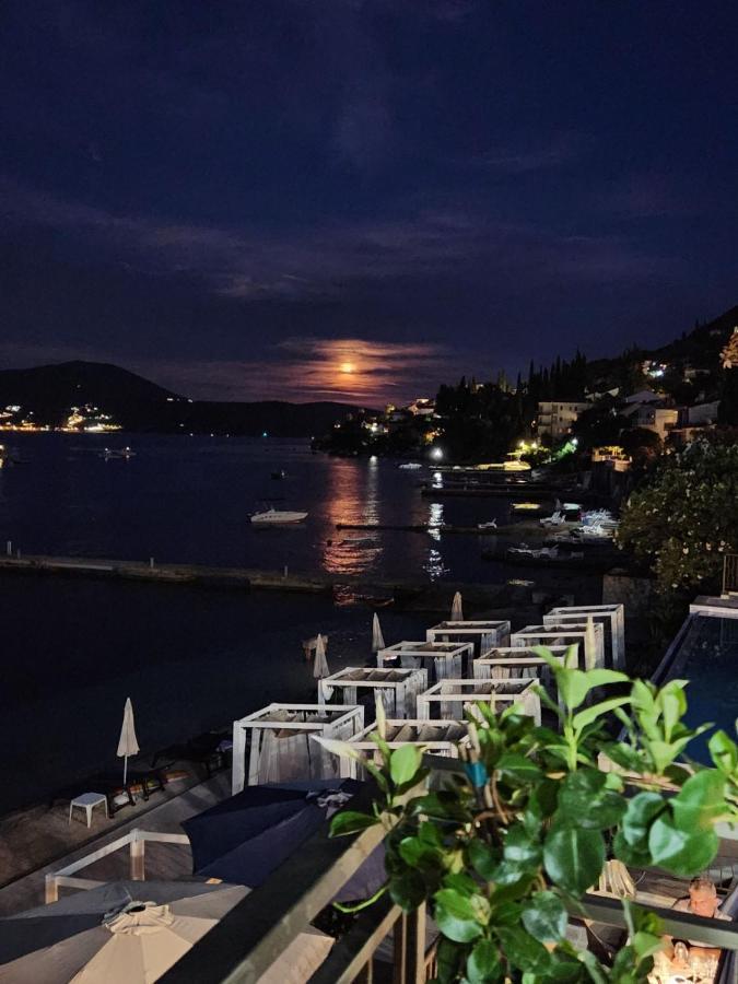 All'Oro Njivice Buitenkant foto